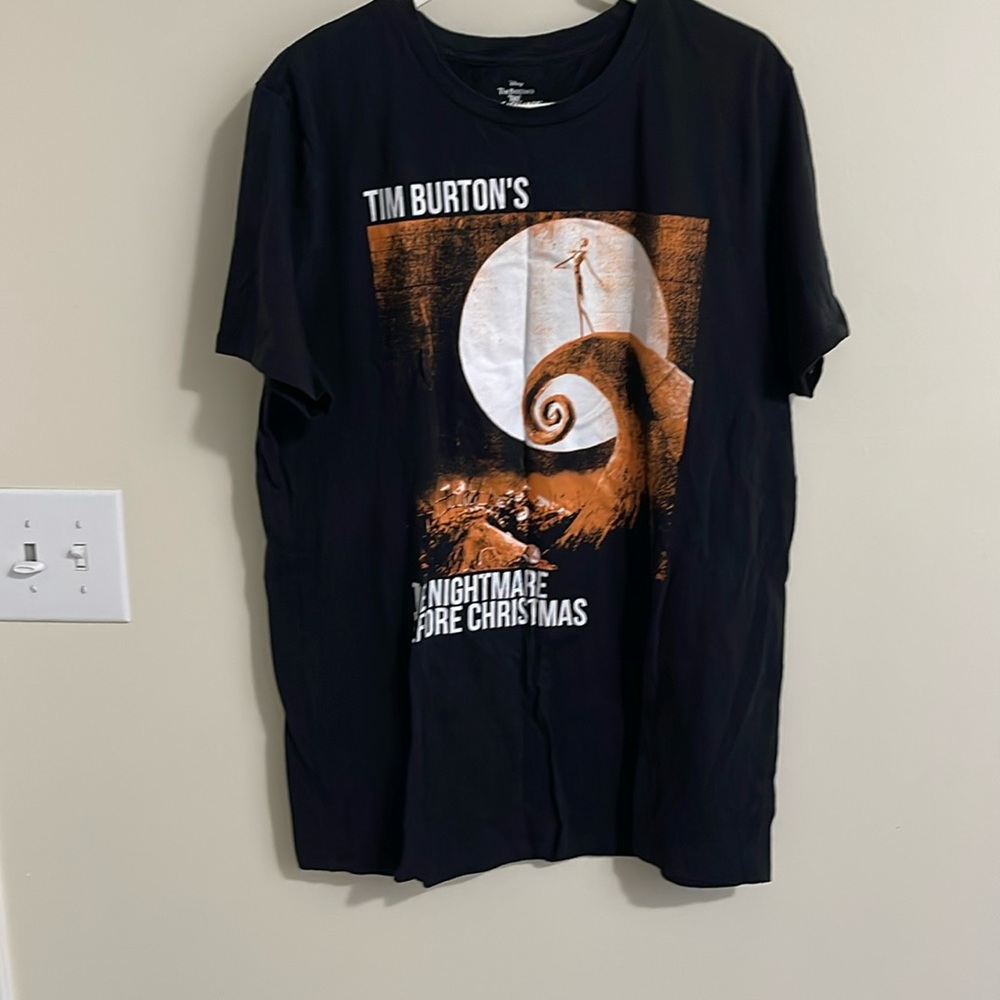 Black Tshirt size large